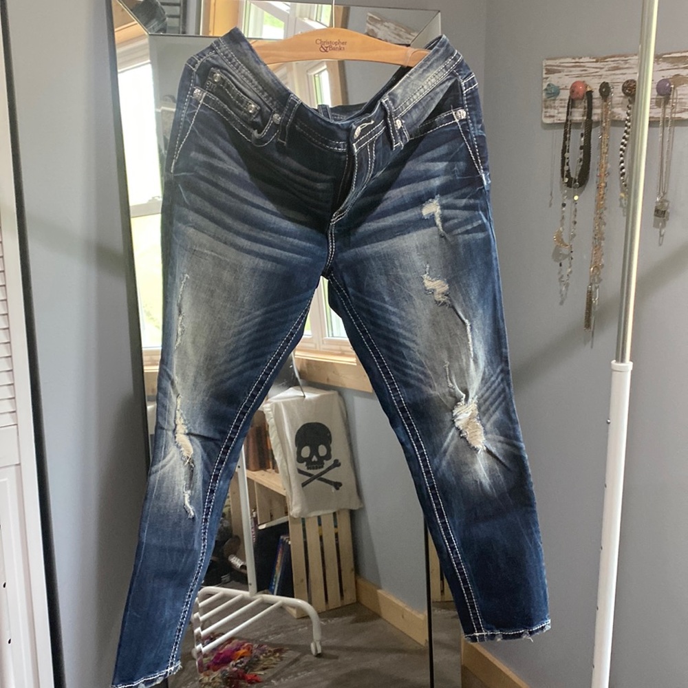 Like New!!!! Worn once…Miss Me Leopard accent capri jeans